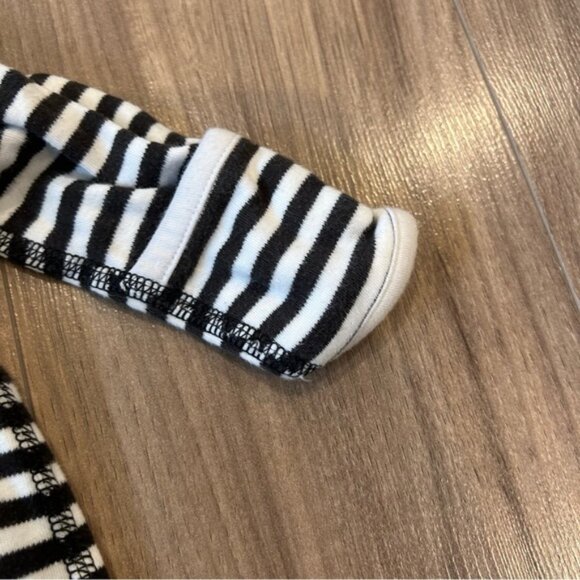 Hanna Andersson Baby Layette Footed Sleeper Ecru Soft Black Striped - Picture 5 of 6